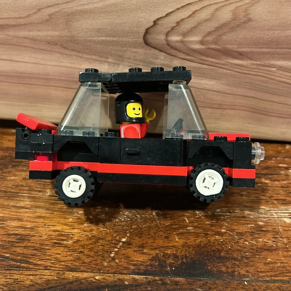 Retired LEGO Set 1496: Rally Car